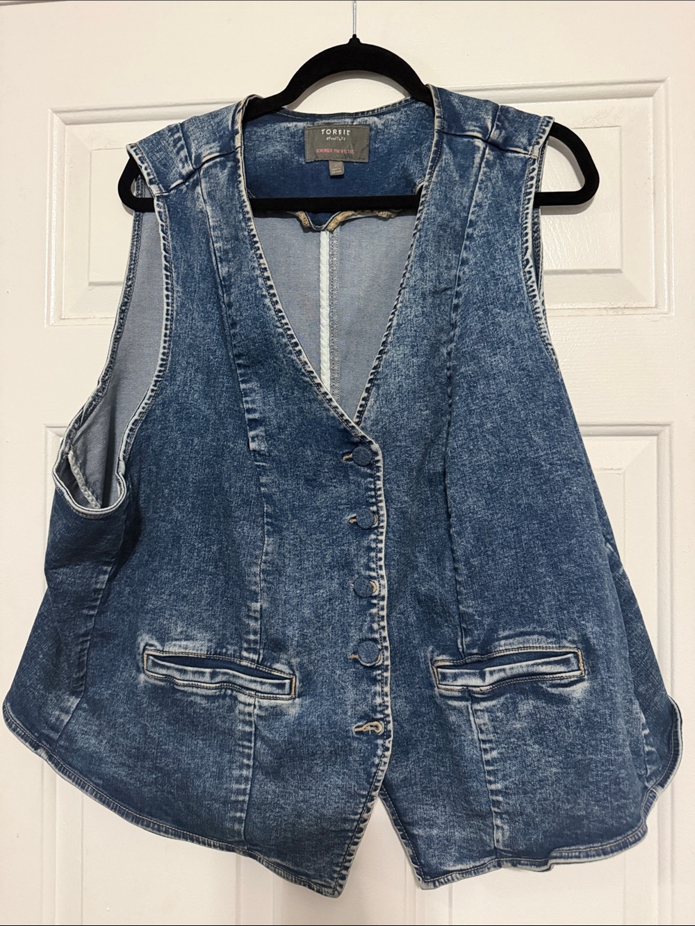 Torrid  Denim Button-Front Vest in Faded Blue